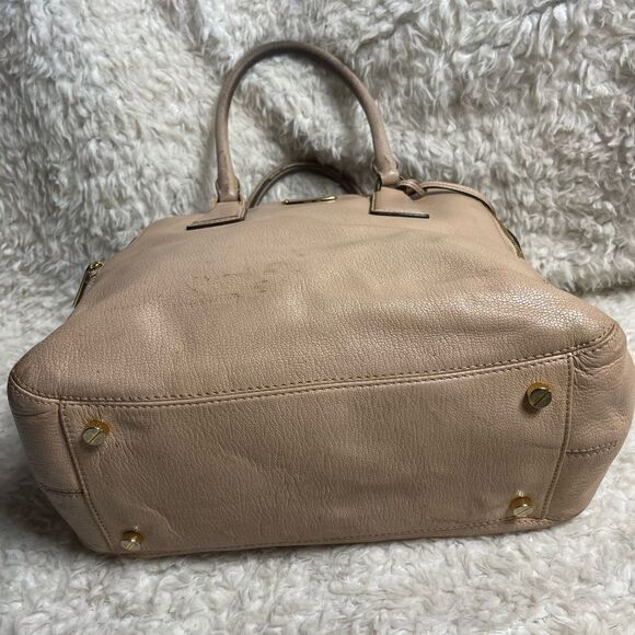 Michael Kors Cindy  leather nude medium satchel with gold hardwares and charm - Picture 4 of 13